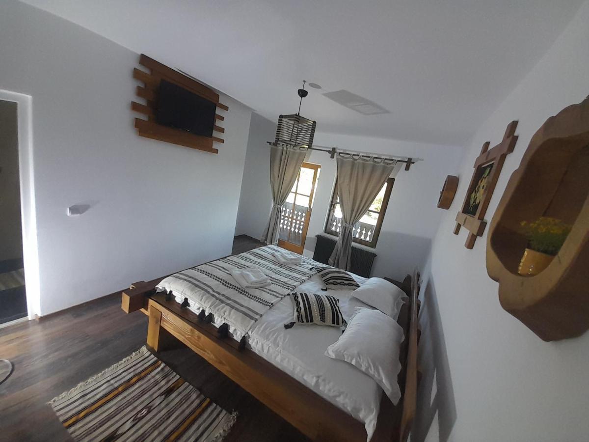 Apartamento Mosia Dar In Rai Berbesti Exterior foto