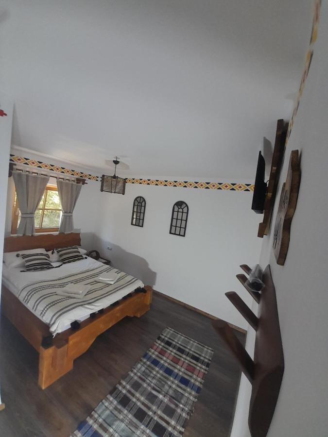 Apartamento Mosia Dar In Rai Berbesti Exterior foto