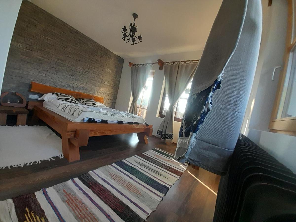 Apartamento Mosia Dar In Rai Berbesti Exterior foto